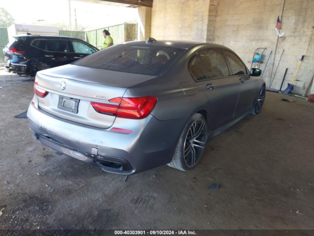 WBA7F0C34HGM22260 BMW 750i