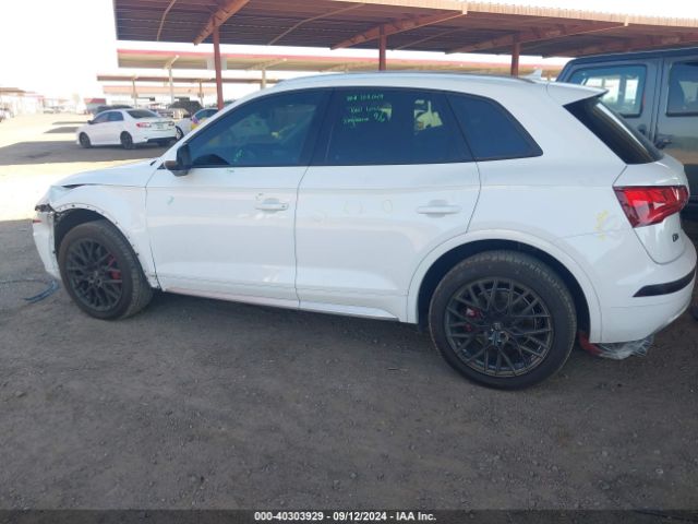 WA1ANAFY8J2133050 Audi Q5 2.0t Premium/2.0t Tech Premium