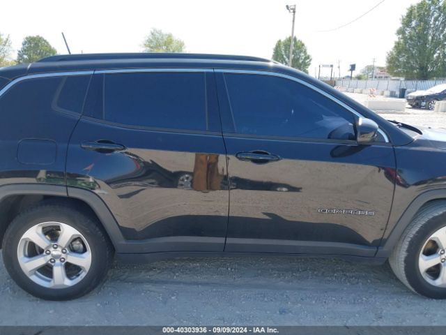 3C4NJCBB7JT502317 Jeep Compass Latitude Fwd