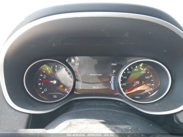 3C4NJCBB7JT502317 Jeep Compass Latitude Fwd