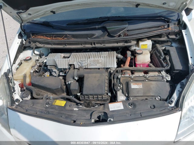 Toyota Prius Two 2015 JTDKN3DU0F0417510 Image 10