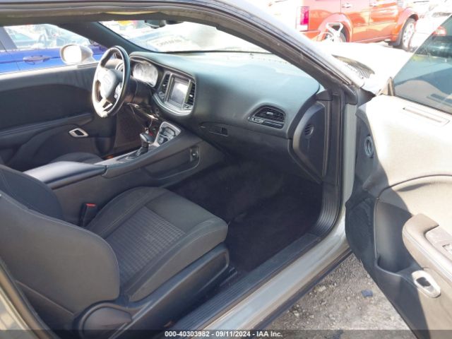 2C3CDZGG3KH526165 Dodge Challenger Sxt Awd