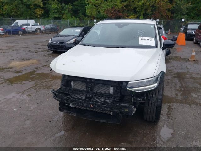 3VVCB7AX8PM117166 Volkswagen Tiguan 2.0t Se R-line Black