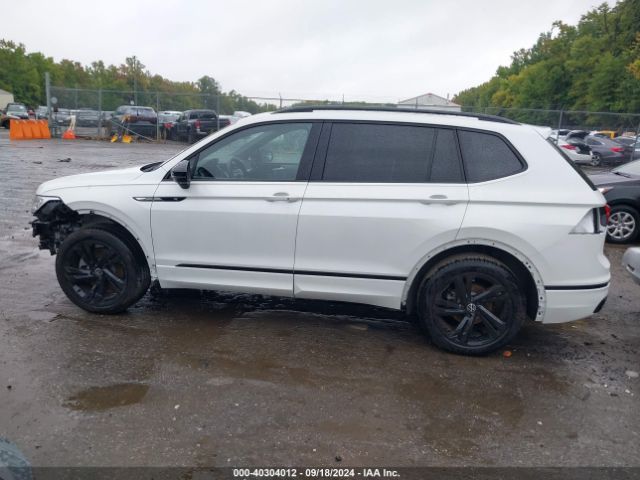 3VVCB7AX8PM117166 Volkswagen Tiguan 2.0t Se R-line Black