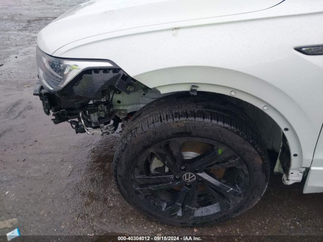 3VVCB7AX8PM117166 Volkswagen Tiguan 2.0t Se R-line Black