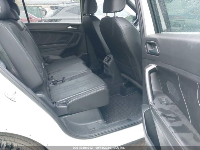 3VVCB7AX8PM117166 Volkswagen Tiguan 2.0t Se R-line Black