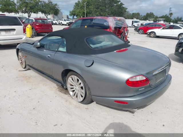 2005 JAGUAR XK8 SAJDA42C852A43496 Photo 2
