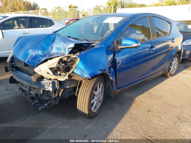 JTDKDTB34H1593633 Toyota Prius C One