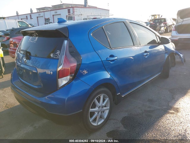 JTDKDTB34H1593633 Toyota Prius C One