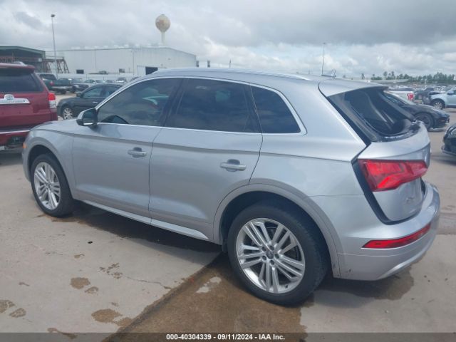 WA1BNAFY3J2211481 Audi Q5 2.0t Premium/2.0t Tech Premium