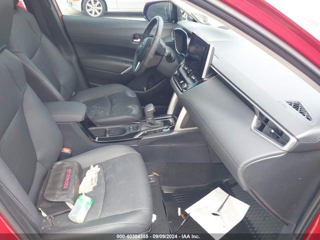 Toyota Corolla Cross Xle 2023 7MUDAAAG9PV045676 Image 5