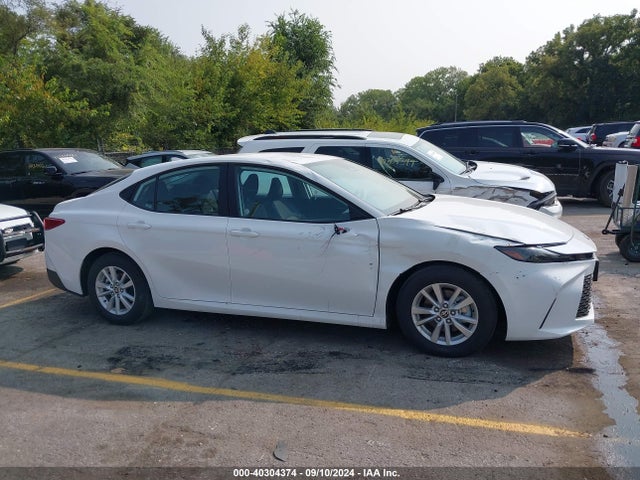 Toyota CAMRY LE 2025 4T1DAACK3SU514983 Image 14