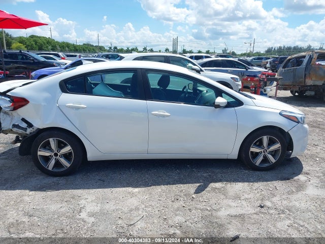 KIA FORTE LX 2018 3KPFL4A70JE257883 Image 14
