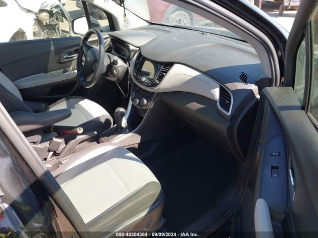 3GNCJKSB5JL207130 Chevrolet TRAX LS