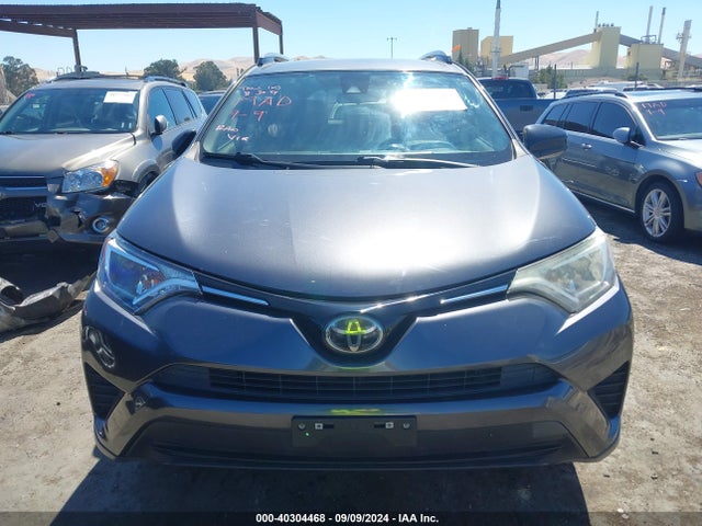 Toyota RAV4 LE 2017 JTMZFREV3HJ108925 Image 12