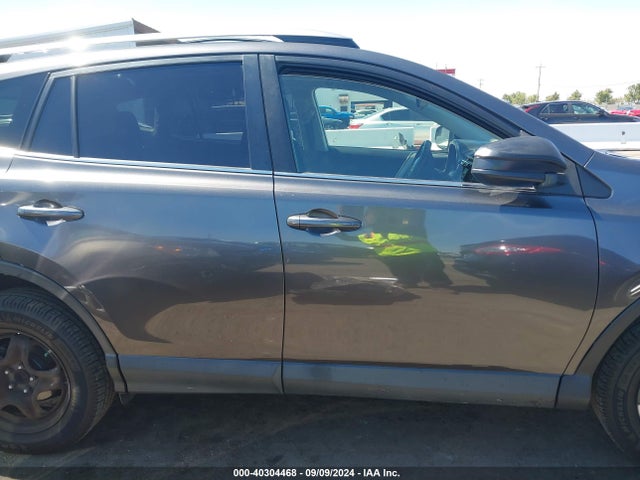 Toyota RAV4 LE 2017 JTMZFREV3HJ108925 Image 13