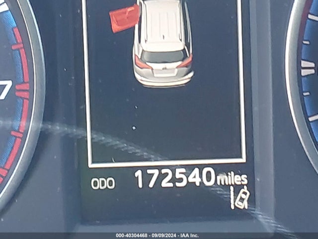 Toyota RAV4 LE 2017 JTMZFREV3HJ108925 Image 15