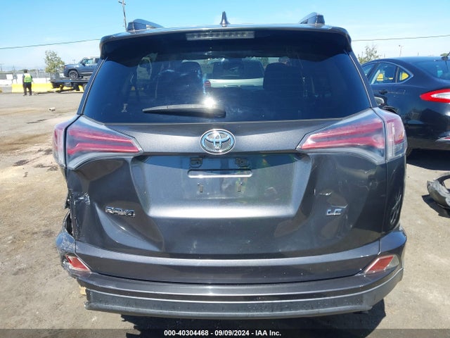 Toyota RAV4 LE 2017 JTMZFREV3HJ108925 Image 16