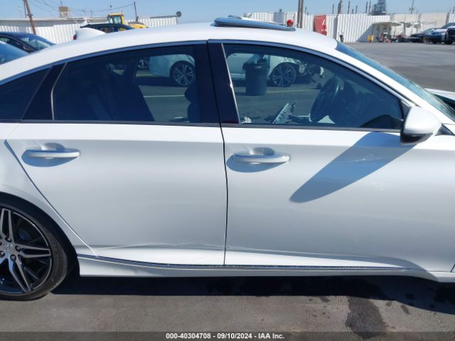 1HGCV3F91NA024915 Honda Accord Hybrid Touring