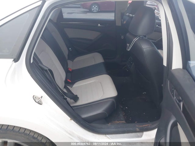 1VWBT7A35FC040340 Volkswagen Passat 1.8t Sport