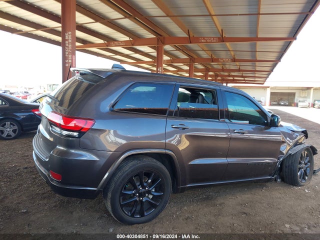 1C4RJEAG8MC890071 Jeep Grand Cherokee Laredo X 4x2