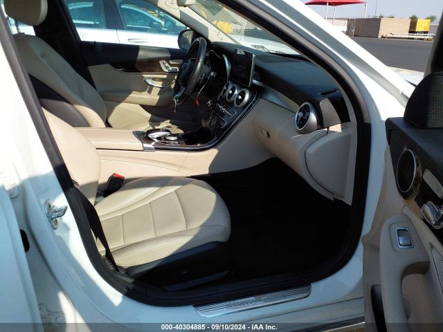 55SWF4JB5GU100542 Mercedes-Benz C 300 Luxury/sport
