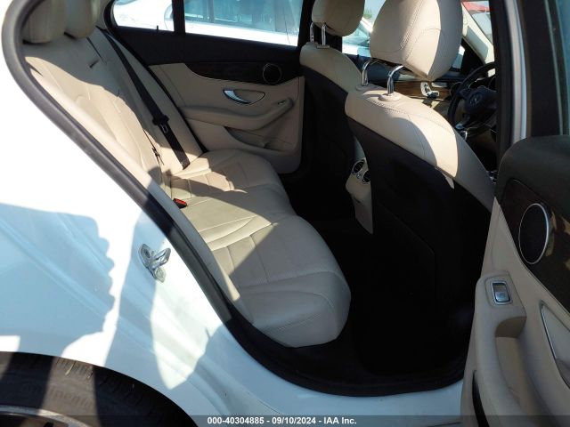 55SWF4JB5GU100542 Mercedes-Benz C 300 Luxury/sport