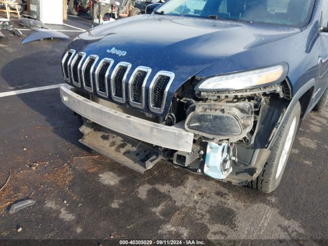 1C4PJMLX7JD571930 Jeep Cherokee Latitude Plus 4x4