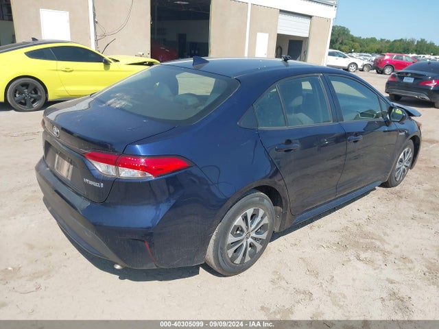 Toyota Corolla Hybrid Le 2021 JTDEAMDE2MJ003272 Image 4