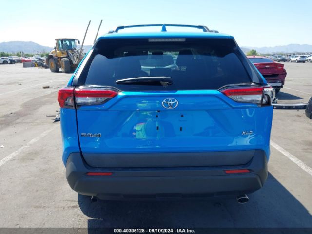 2T3C1RFV2KW051614 Toyota Rav4 Xle Premium