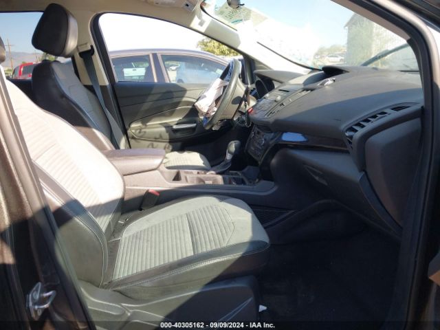 1FMCU0GD0HUE63301 Ford ESCAPE SE