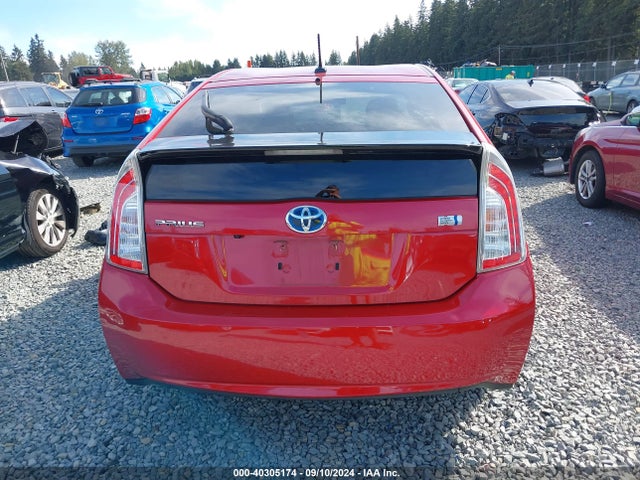 Toyota Prius Three 2014 JTDKN3DU3E0359293 Image 16