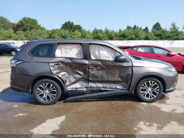 JA4AD2A35JZ036660 Mitsubishi Outlander Es