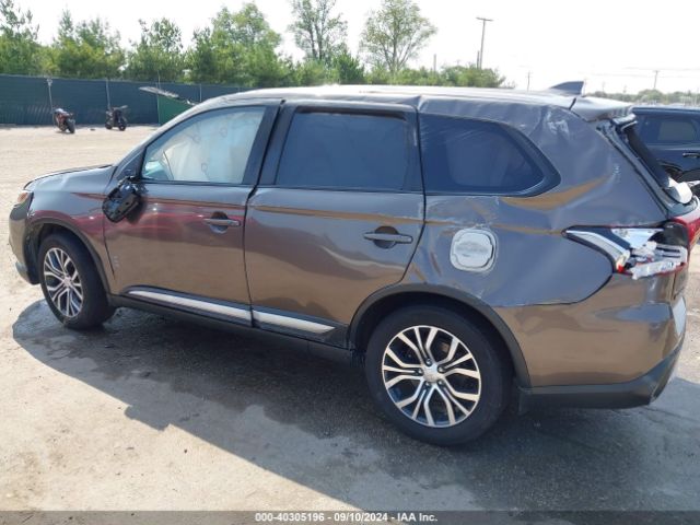 JA4AD2A35JZ036660 Mitsubishi Outlander Es