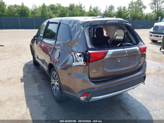 2018 MITSUBISHI OUTLANDER JA4AD2A35JZ036660 Photo 2