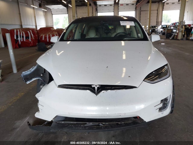Tesla Model X 75d/p100d/p90d 2016 5YJXCBE41GF007418 Image 12
