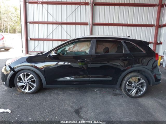 KNDCE3LC5H5058982 KIA Niro Touring