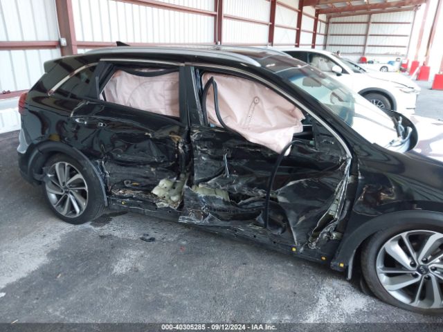 KNDCE3LC5H5058982 KIA Niro Touring