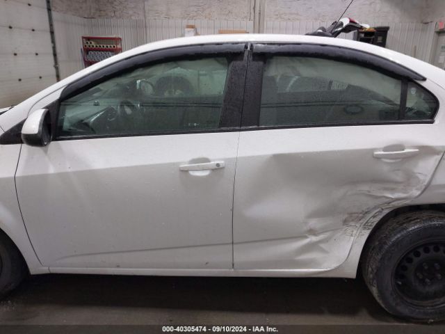1G1JB5SH7H4165880 Chevrolet Sonic Ls Auto