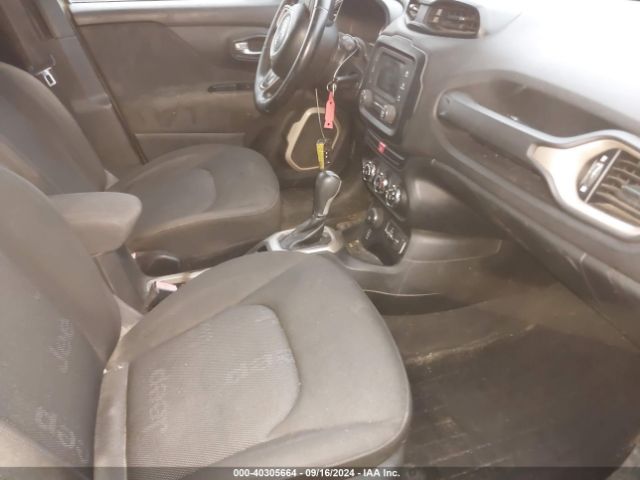 ZACCJBBT8FPB40846 Jeep Renegade Latitude