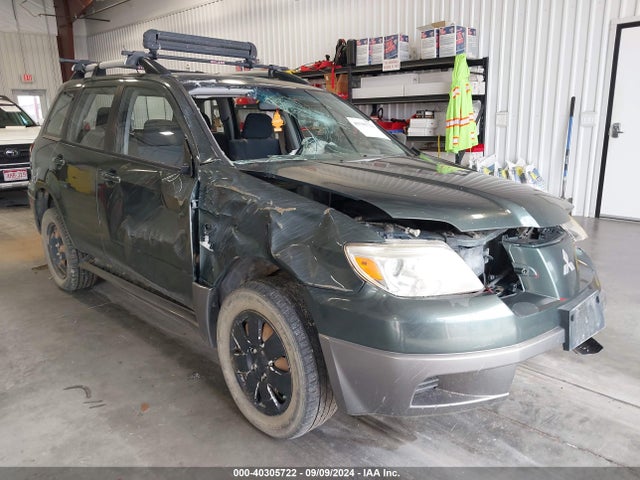 2005 MITSUBISHI OUTLANDER JA4LZ31FX5U026591 Photo 0