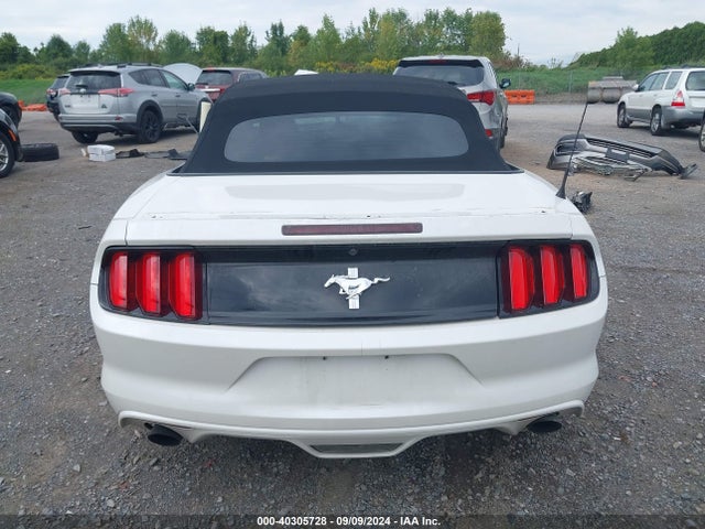 Ford Mustang V6 2017 1FATP8EM8H5208327 Image 17