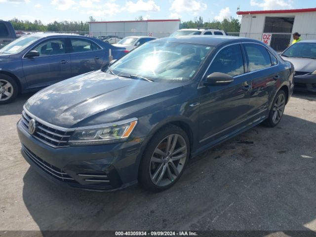 1VWDT7A36HC008685 Volkswagen Passat 1.8t R-line