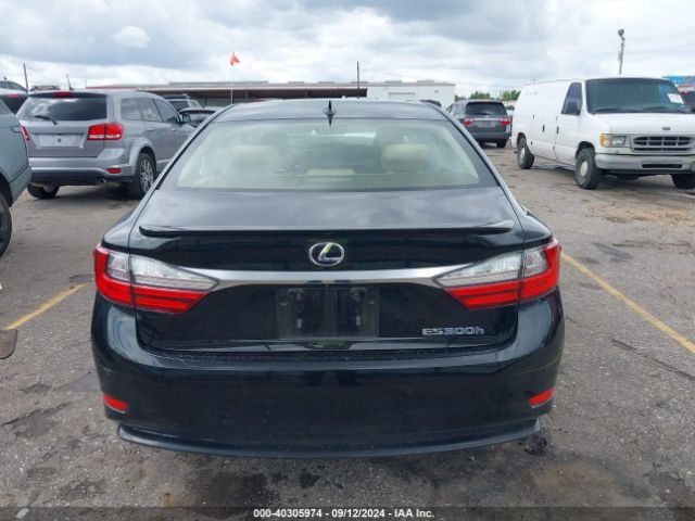 JTHBW1GG8G2110677 Lexus ES 300H