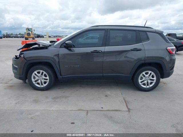 3C4NJCAB7JT123514 Jeep Compass Sport Fwd