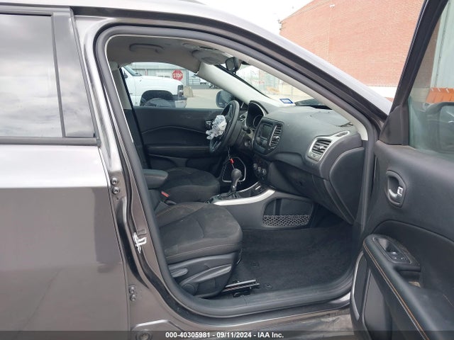 3C4NJCAB7JT123514 Jeep Compass Sport Fwd