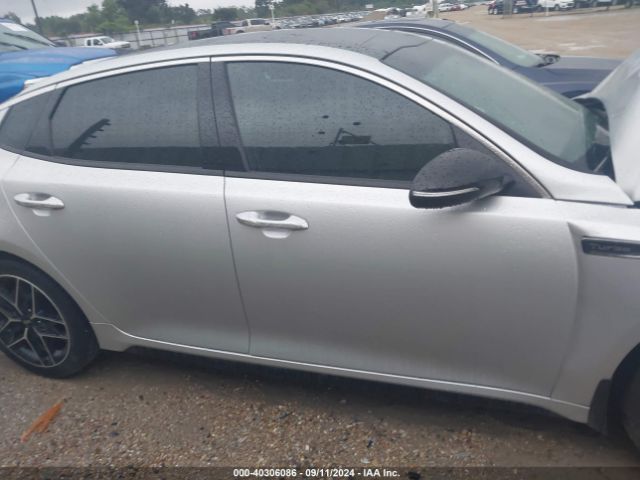 5XXGW4L25KG313581 KIA Optima Sx Turbo