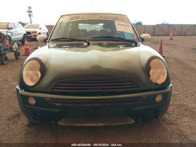 2004 MINI COOPER WMWRC33404TC51149 Photo 5