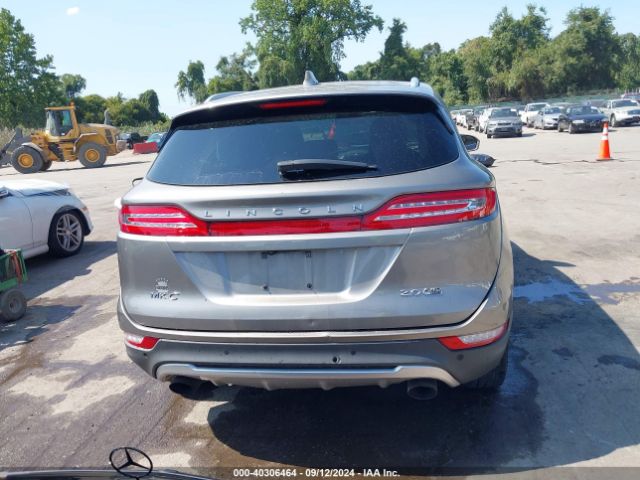 5LMCJ3D93GUJ15398 Lincoln Mkc Reserve