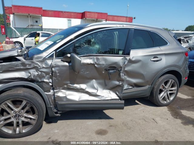 5LMCJ3D93GUJ15398 Lincoln Mkc Reserve